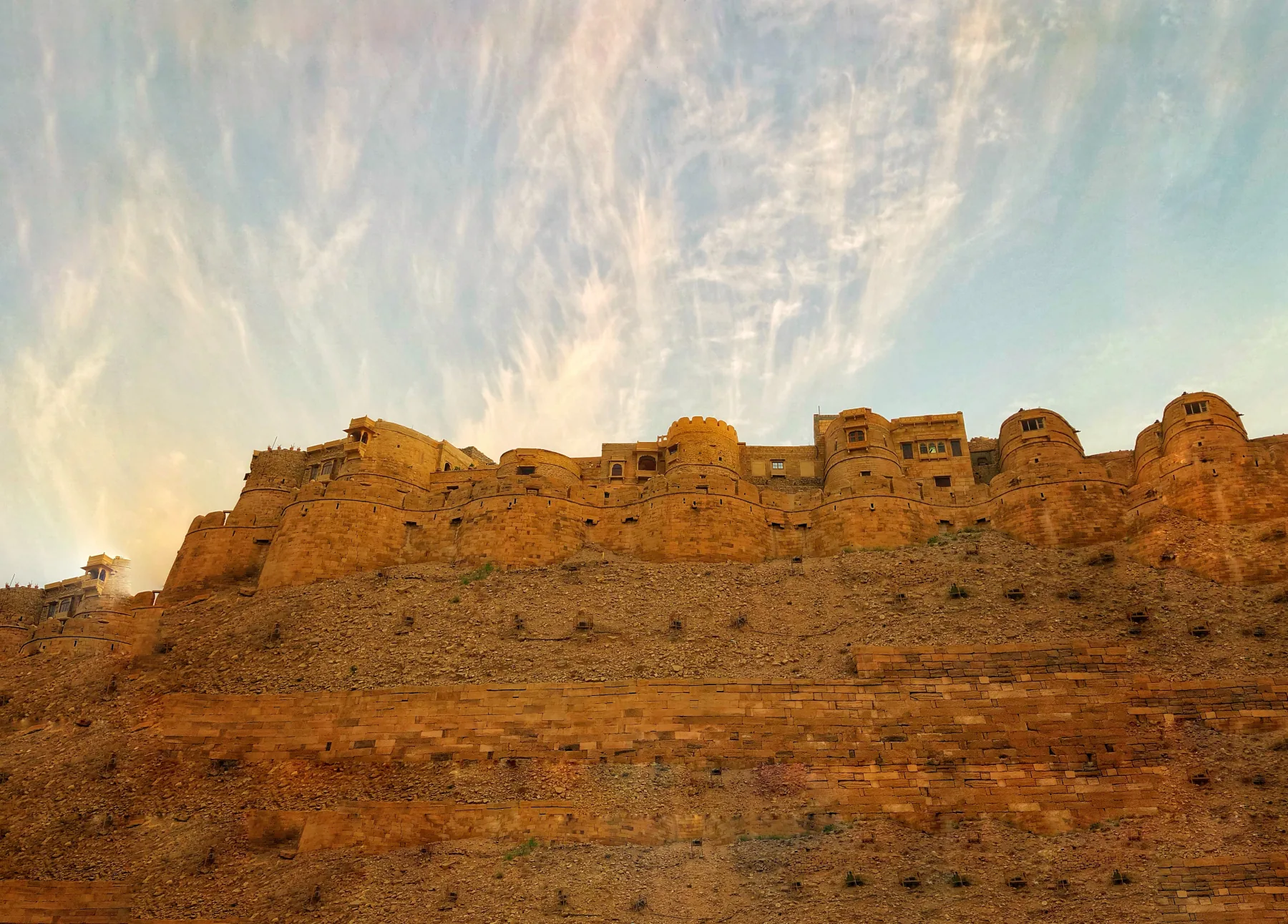 Remparts dorés du fort de Jaisalmer dans le nord de l’Inde
