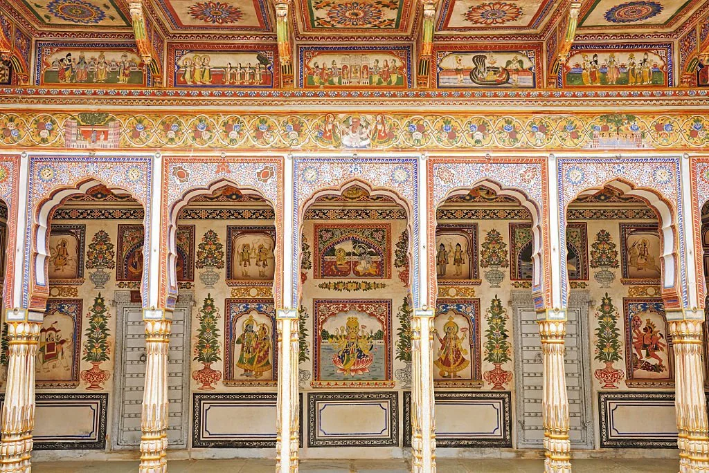 Fresques colorées d’une haveli de Shekhawati à Nawalgarh