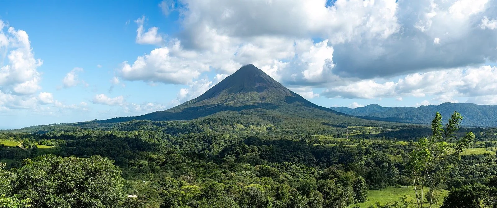 Quand partir au Costa Rica – volcan Arenal et forêt tropicale pendant la saison sèche